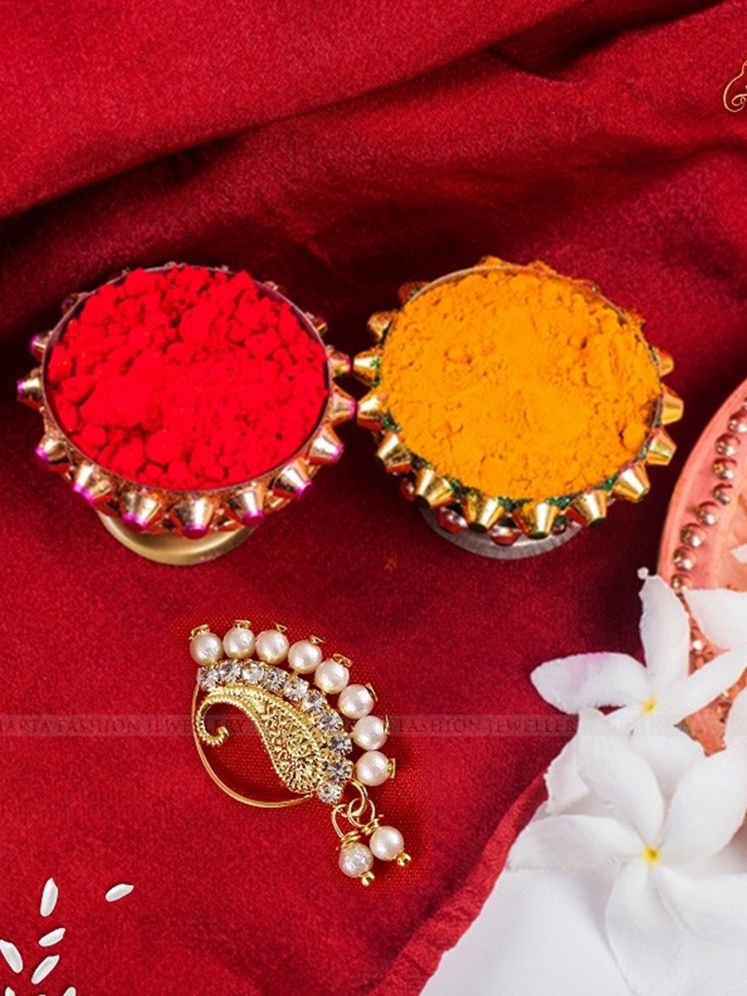 

Vighnaharta Set of 2 Gold-Plated Pearl & Stone-Studded Naths