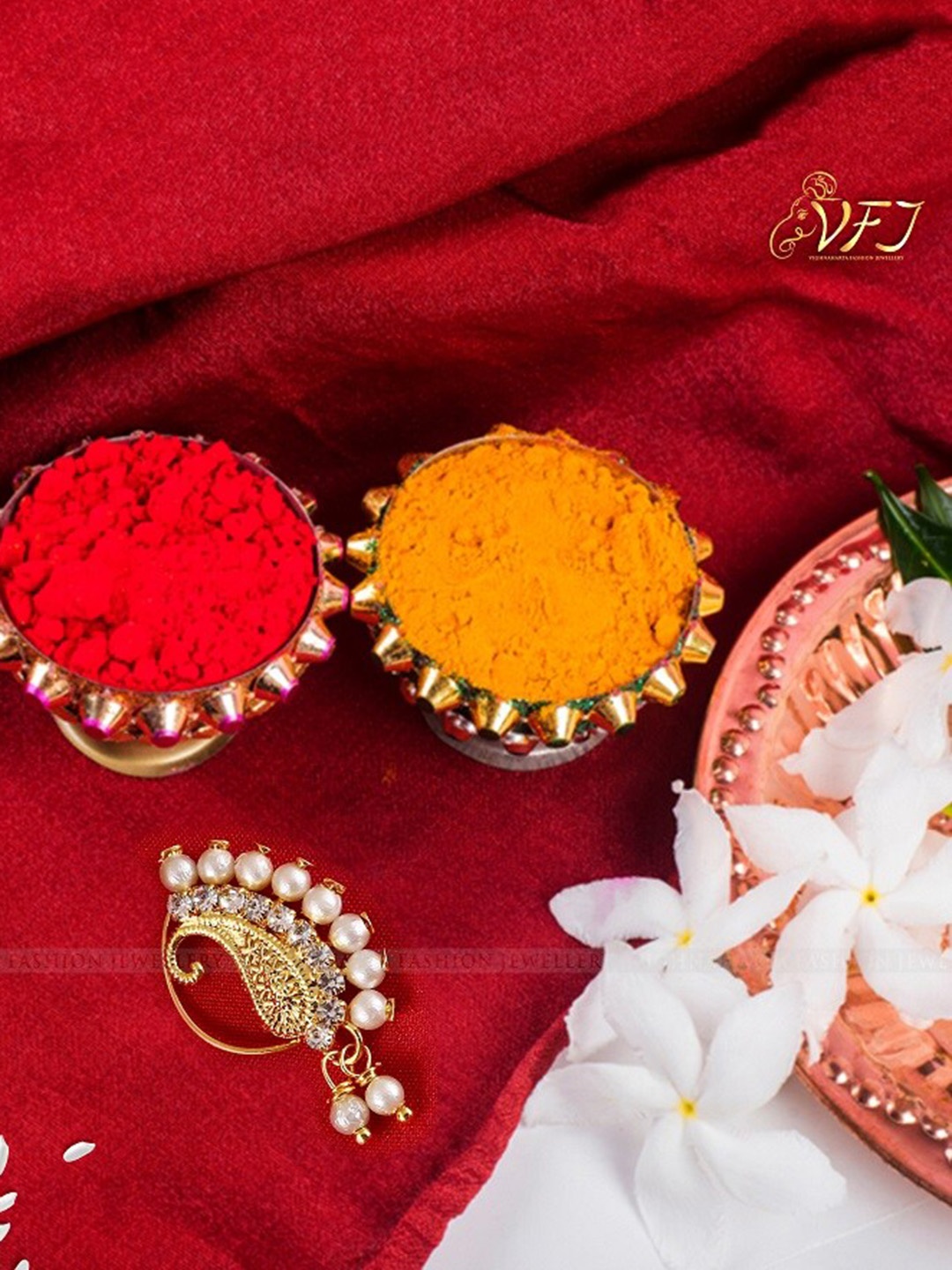 

Vighnaharta Set Of 2 Gold-Plated Artificial Stones-Studded & Beaded Nosepins