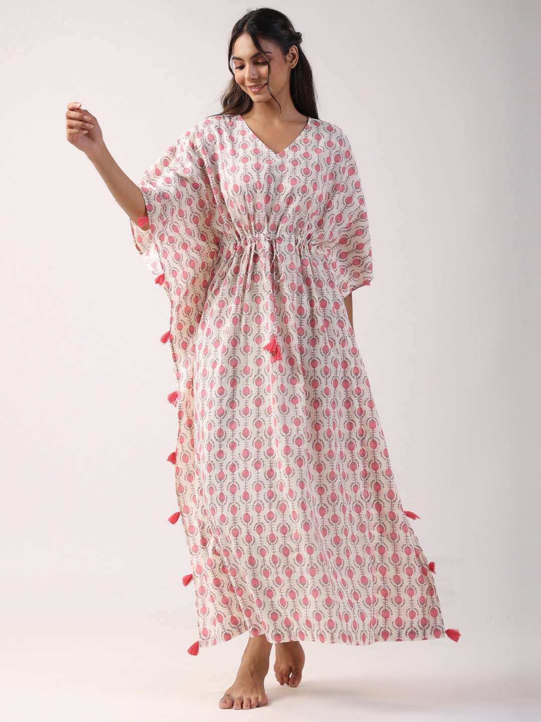 

JISORA Off White Geometric Printed Pure Cotton Maxi Kaftan Nightdress