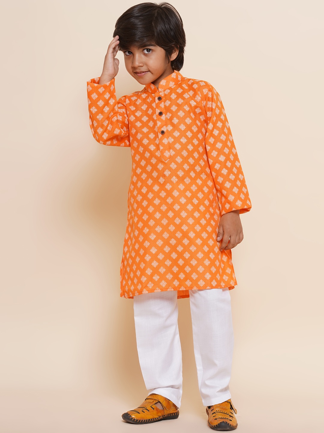 

Aj DEZInES Boys Ethnic Motifs Printed Regular Pure Cotton Kurta With Pyjamas, Orange