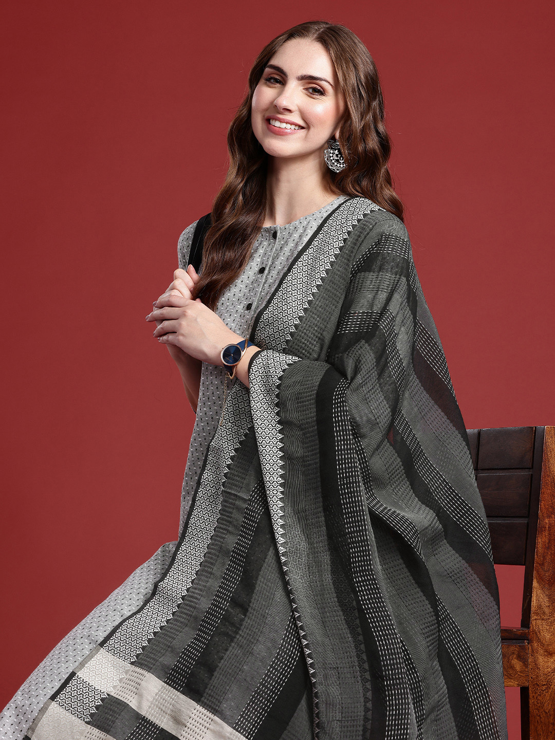 

Anouk Women Woven Design Regular Kurta with Palazzos & With Dupatta, Grey
