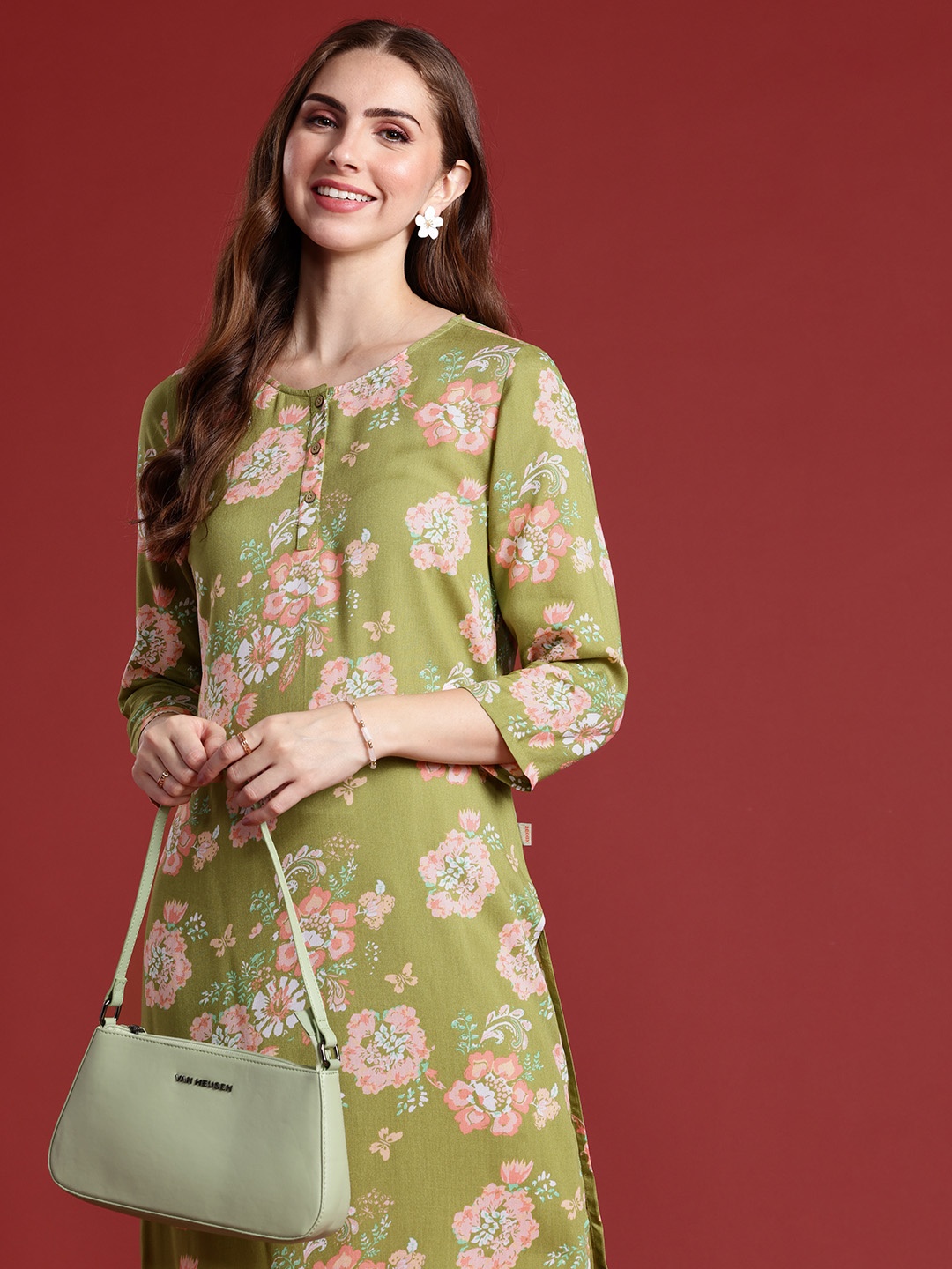 

Anouk Women Floral Printed Regular Kurta With Trousers, Green