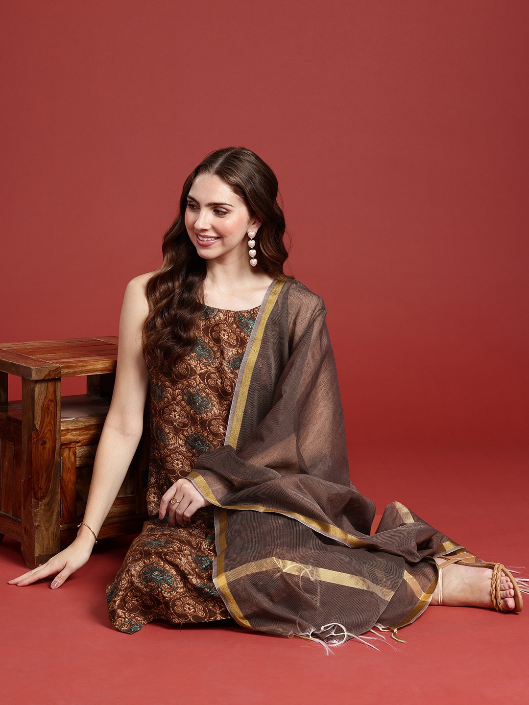 

Anouk Ethnic Motifs Printed Regular Kurta with Trousers & Dupatta, Brown