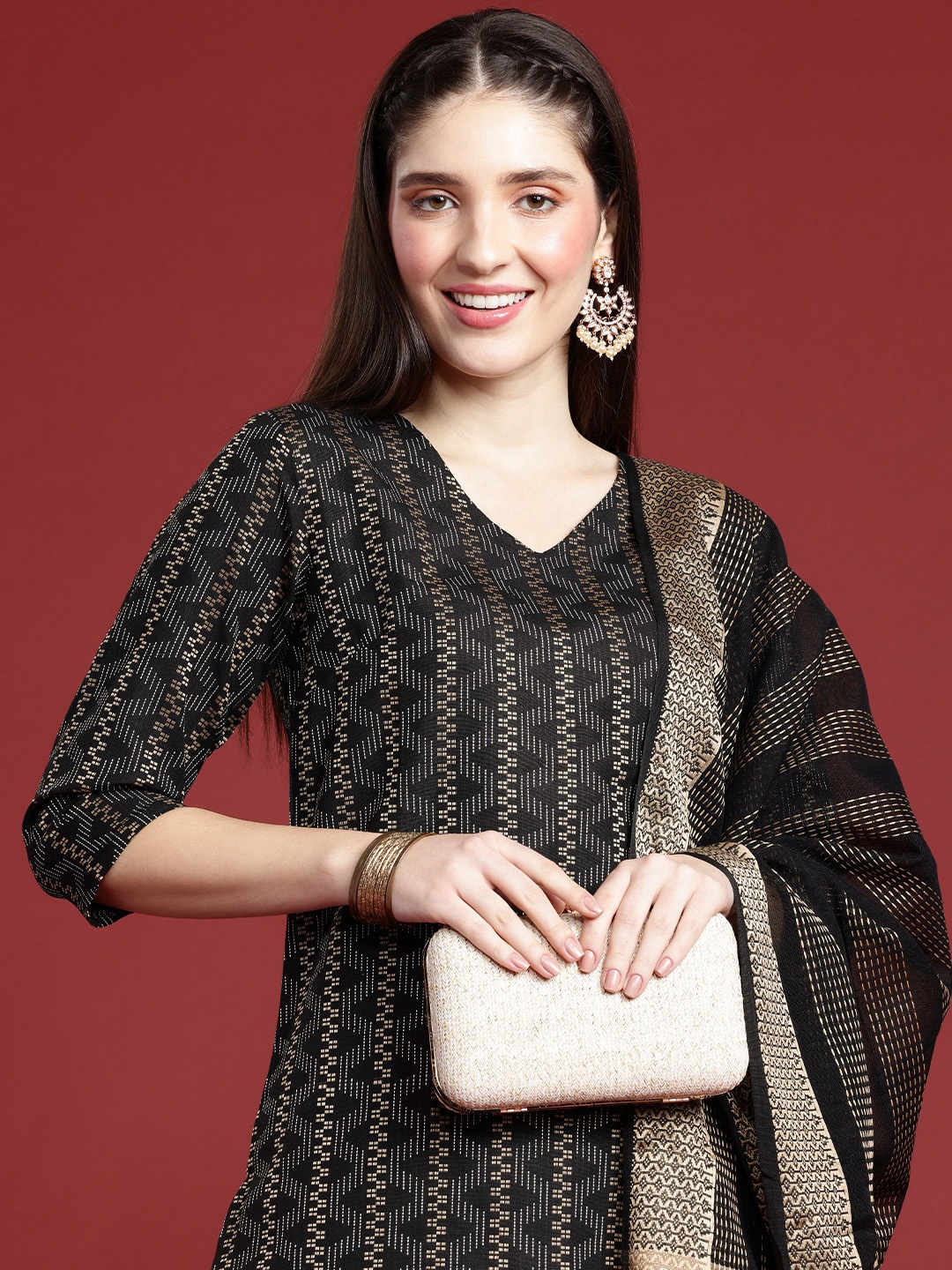 

Anouk Embroidered Regular Thread Work Kurta with Palazzos & Dupatta, Black