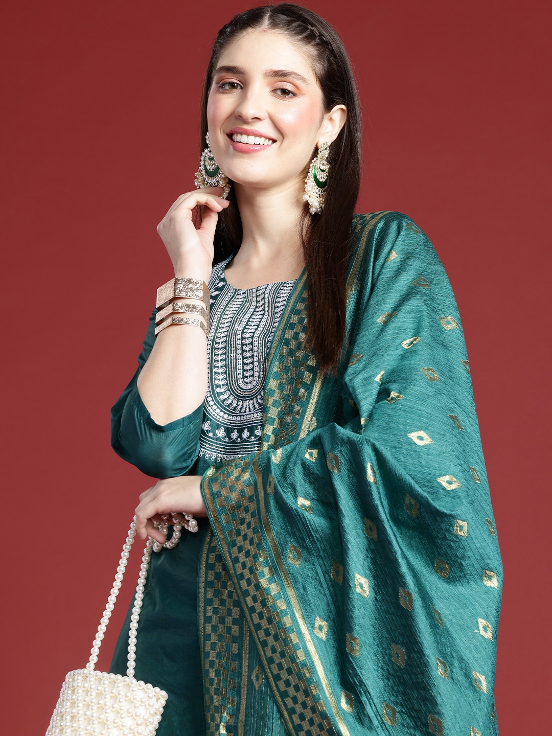 

Anouk Ethnic Motifs Embroidered Regular Sequinned Kurta with Trousers & Dupatta, Green