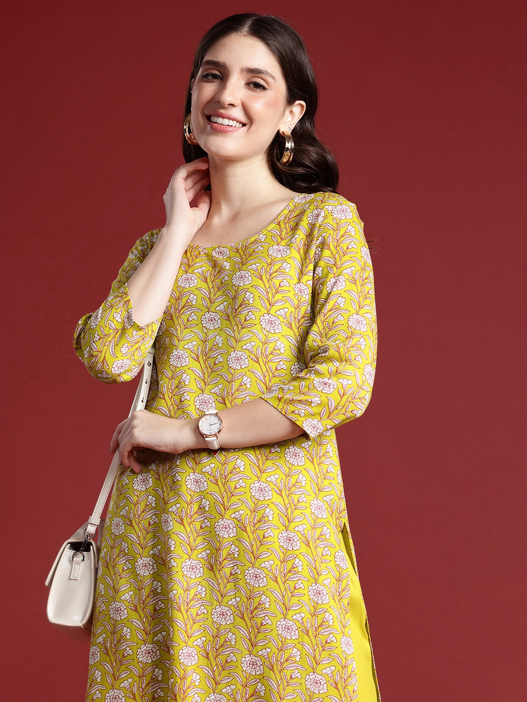 

Anouk Floral Printed Regular Kurta with Trousers, Lime green