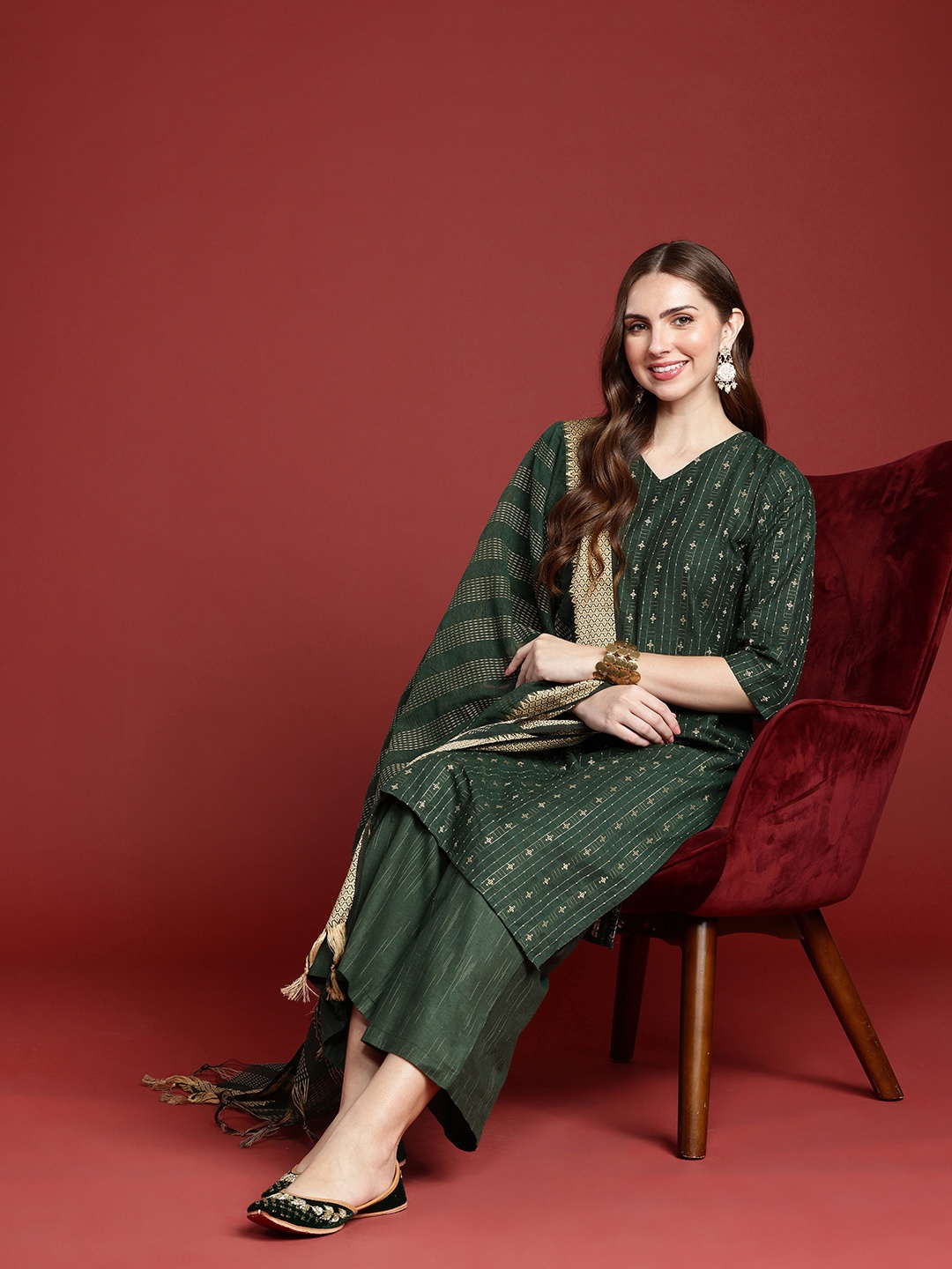 

Anouk Women Woven Design Regular Kurta With Trousers & Dupatta, Green