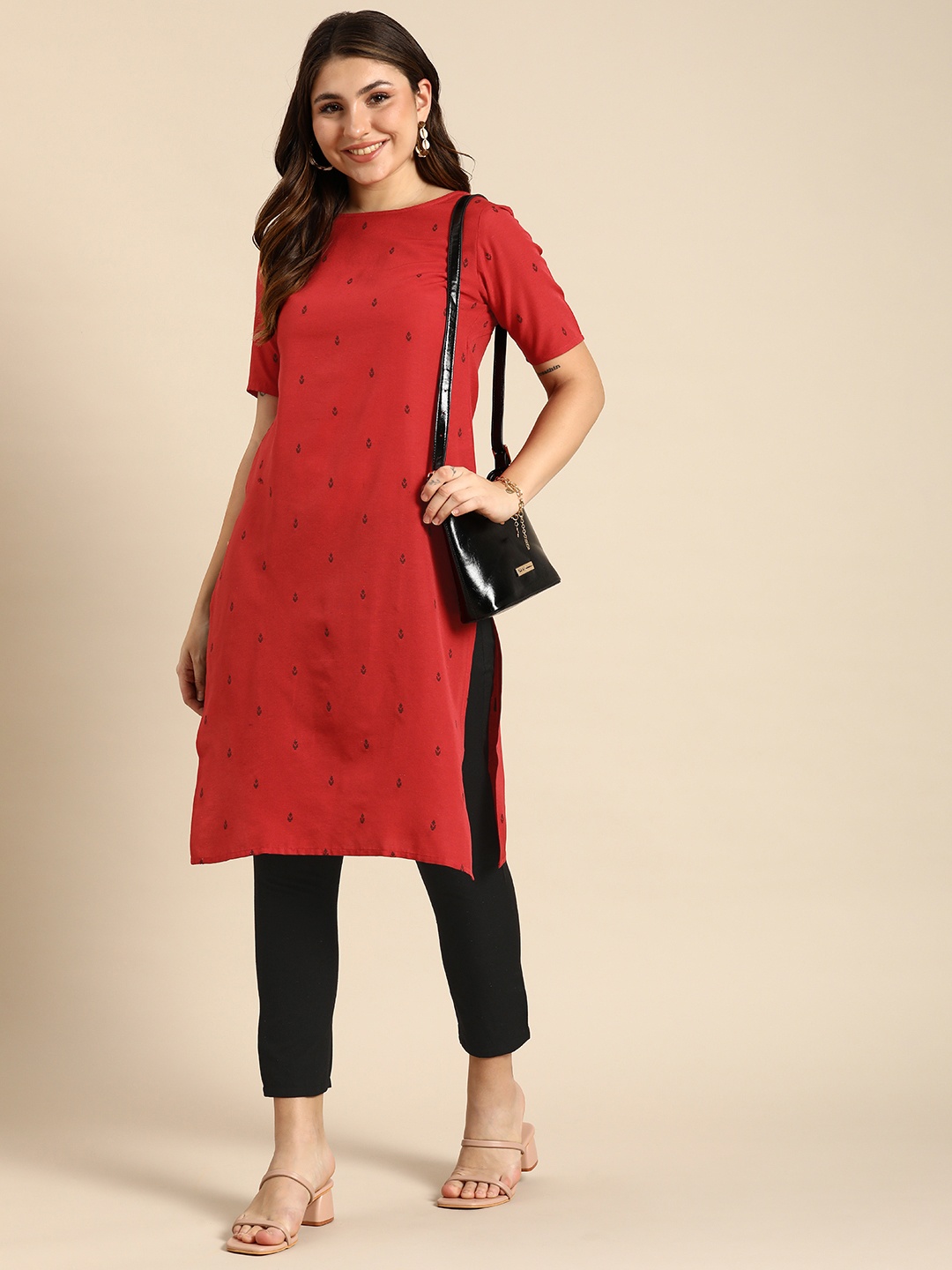 

Anouk Woven Design Kurta with Trousers, Red