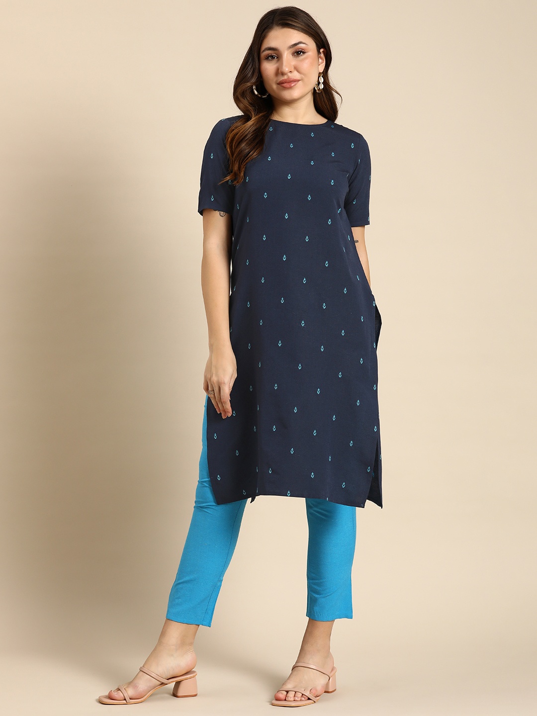 

Anouk Woven Design Kurta with Trousers, Navy blue