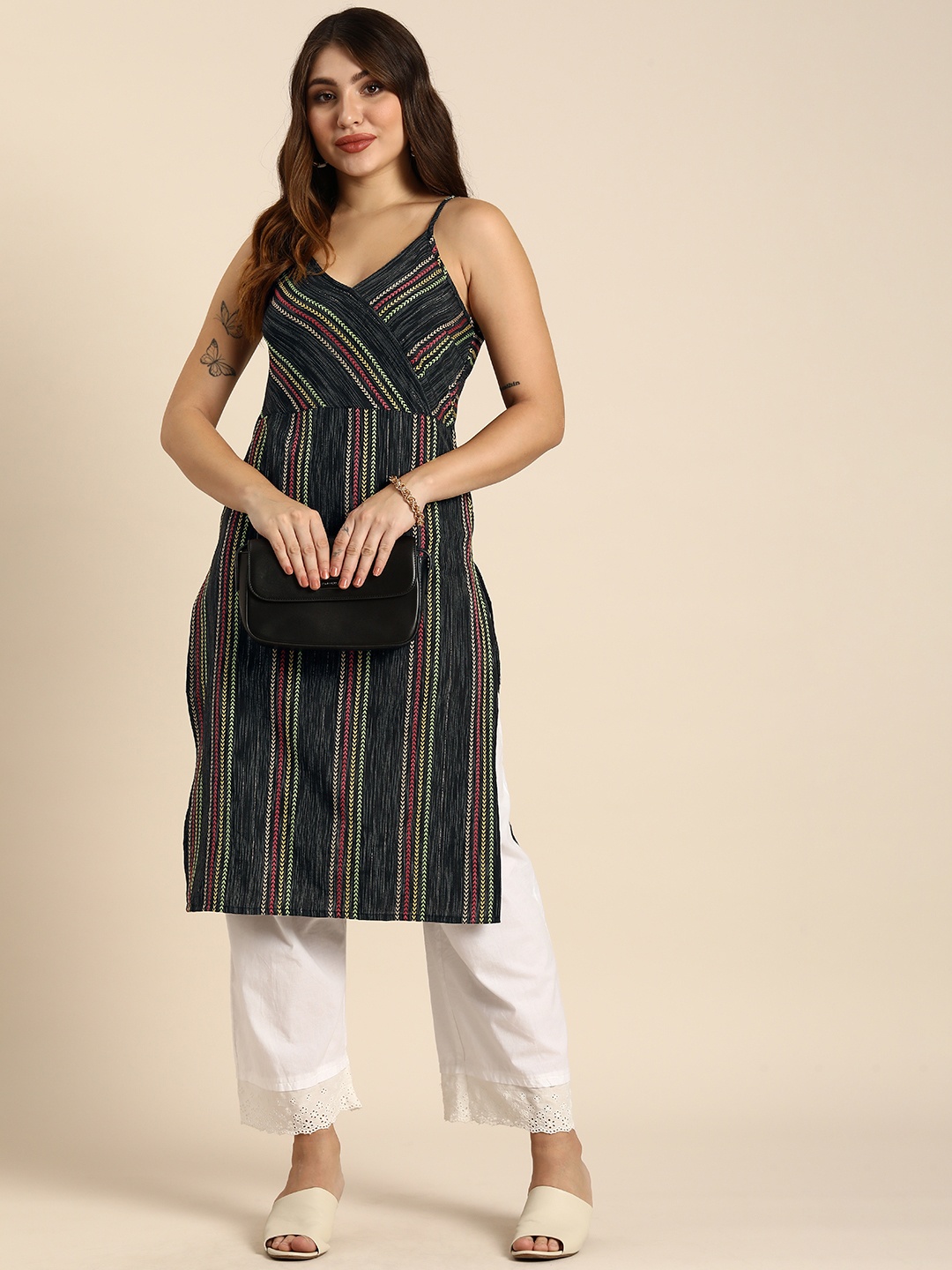 

Anouk Ethnic Motifs Sleeveless Kurta, Charcoal