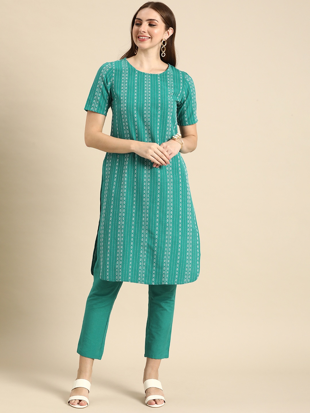 

Anouk Women Woven Design Regular Kurta With Trousers, Green