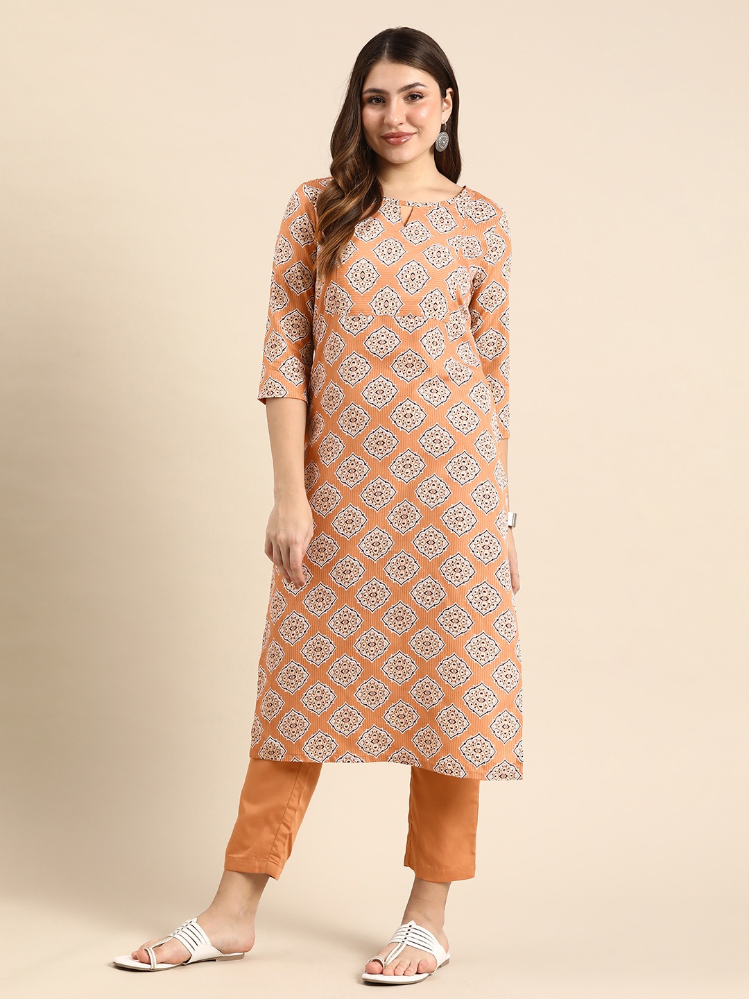 

Anouk Ethnic Motifs Printed Regular Kurta with Trousers, Beige