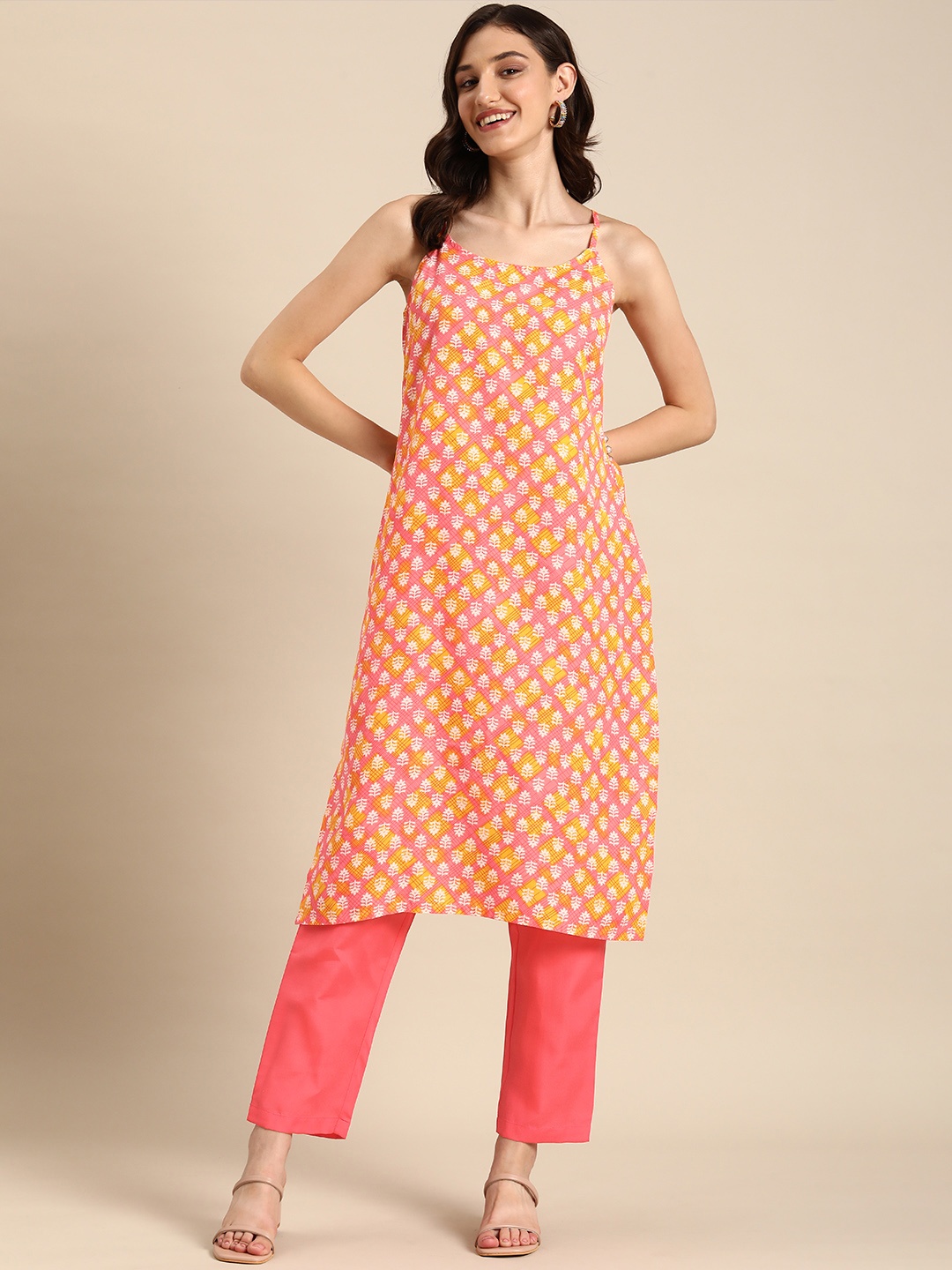 

Anouk Women Floral Printed Regular Kurta With Trousers, Peach