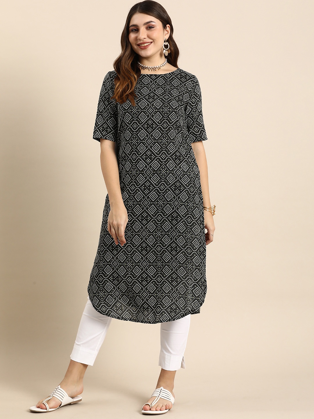 

Anouk Round Neck Bandhani Printed Kurta, Black