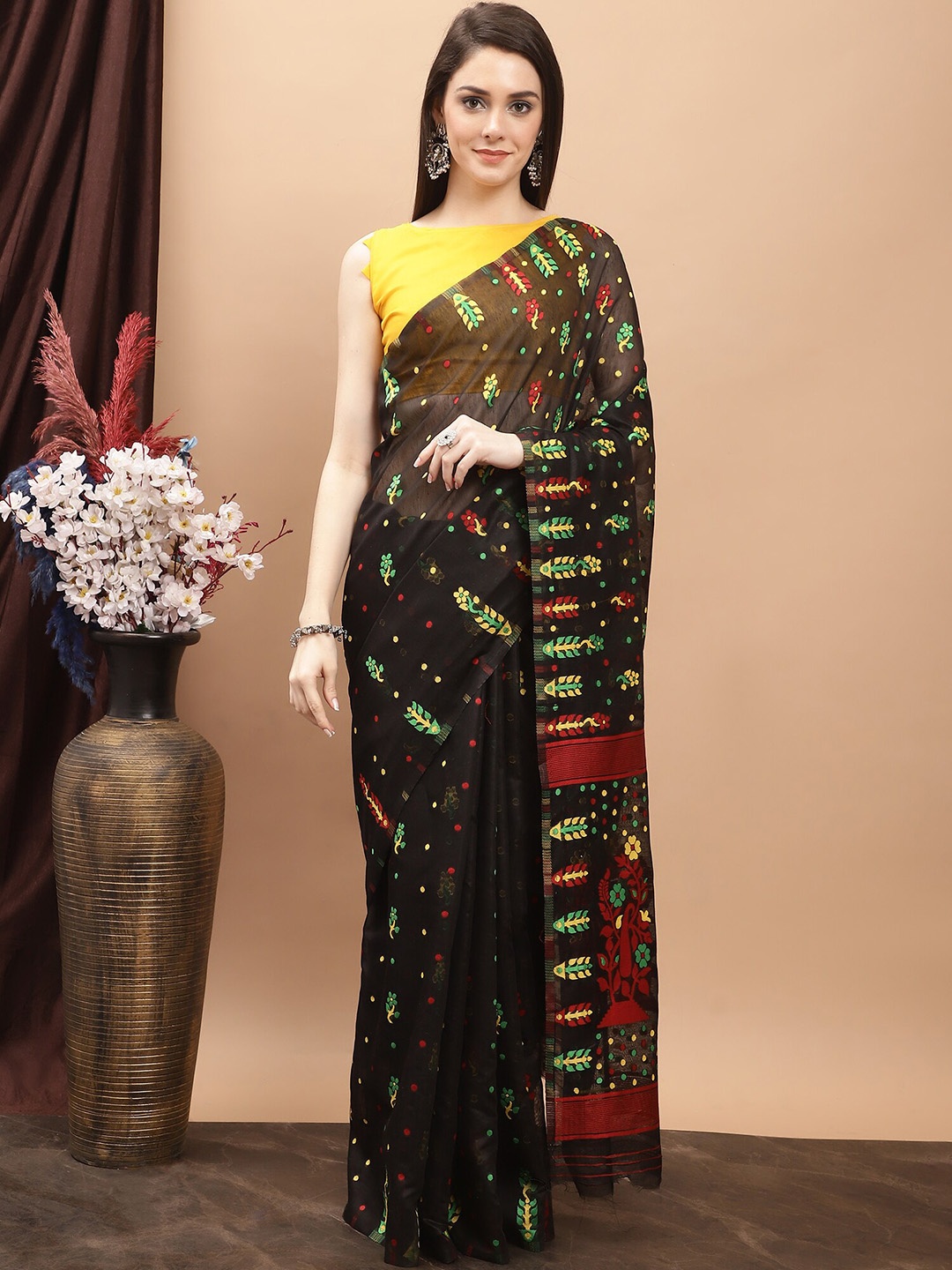 

KALINI Ethnic Motifs Woven Design Pure Cotton Jamdani Saree, Black