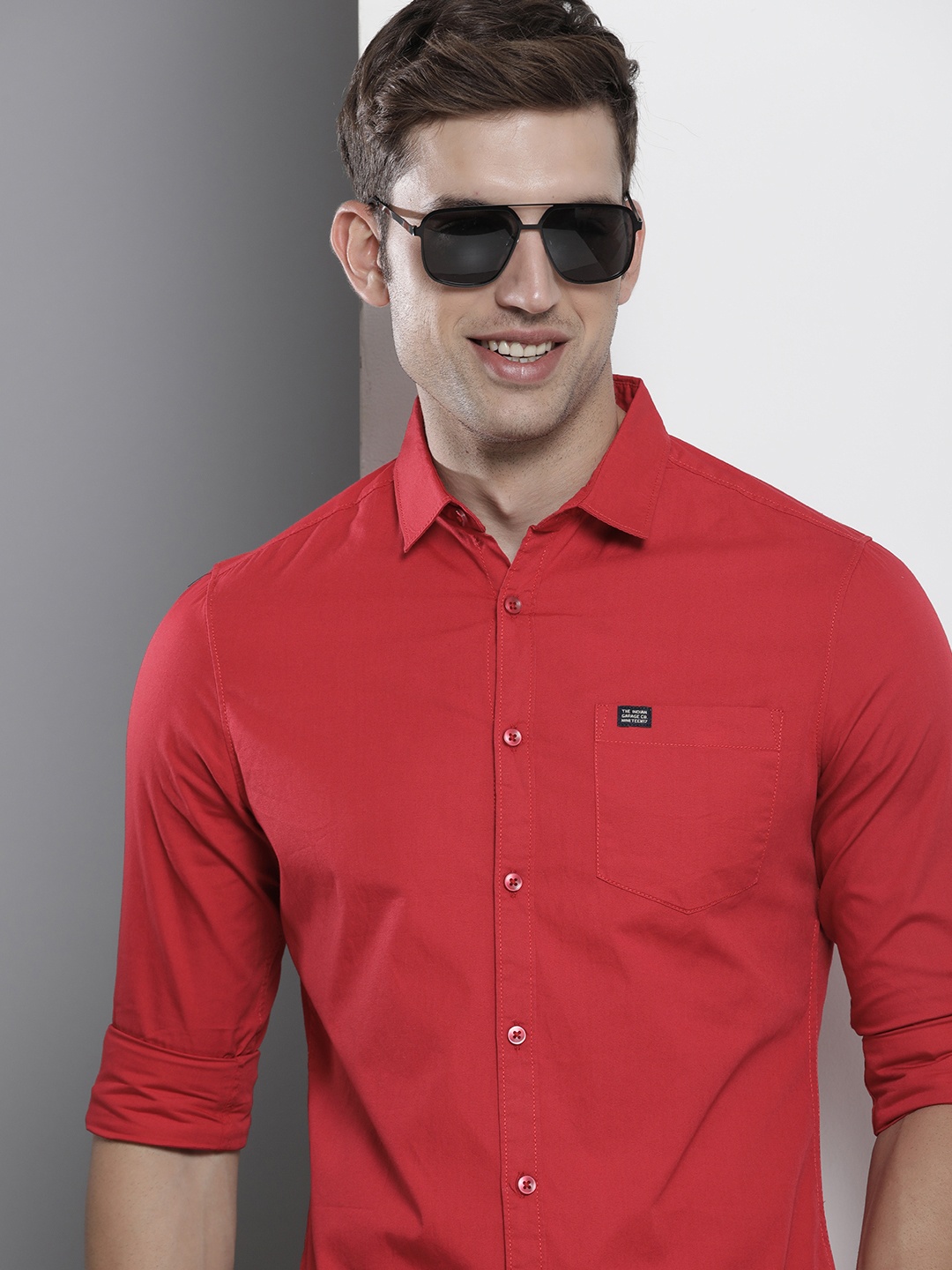 

The Indian Garage Co Men Slim Fit Opaque Casual Shirt, Red