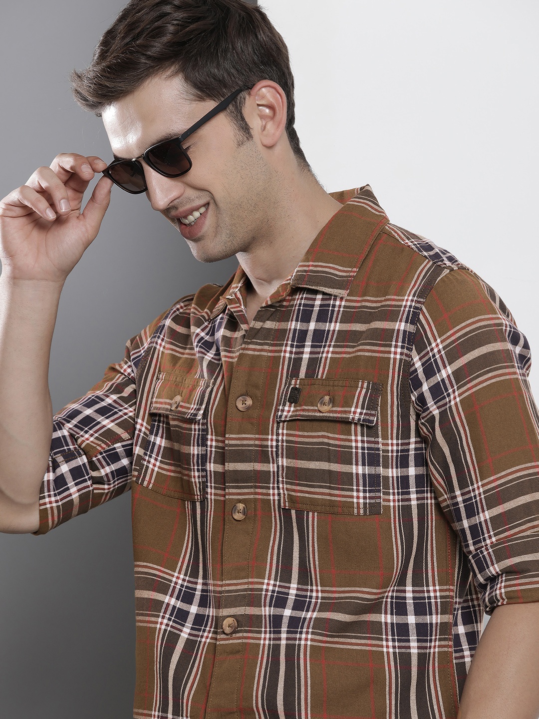 

The Indian Garage Co Men Opaque Checked Casual Shirt, Olive