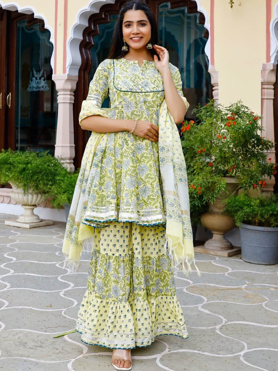 

PHEETA Floral Printed A-Line Pure Cotton Kurta & Sharara With Dupatta, Yellow