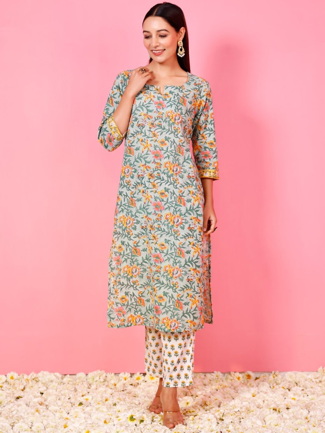

PHEETA Floral Printed Pure Cotton Kurta with Trousers, Green