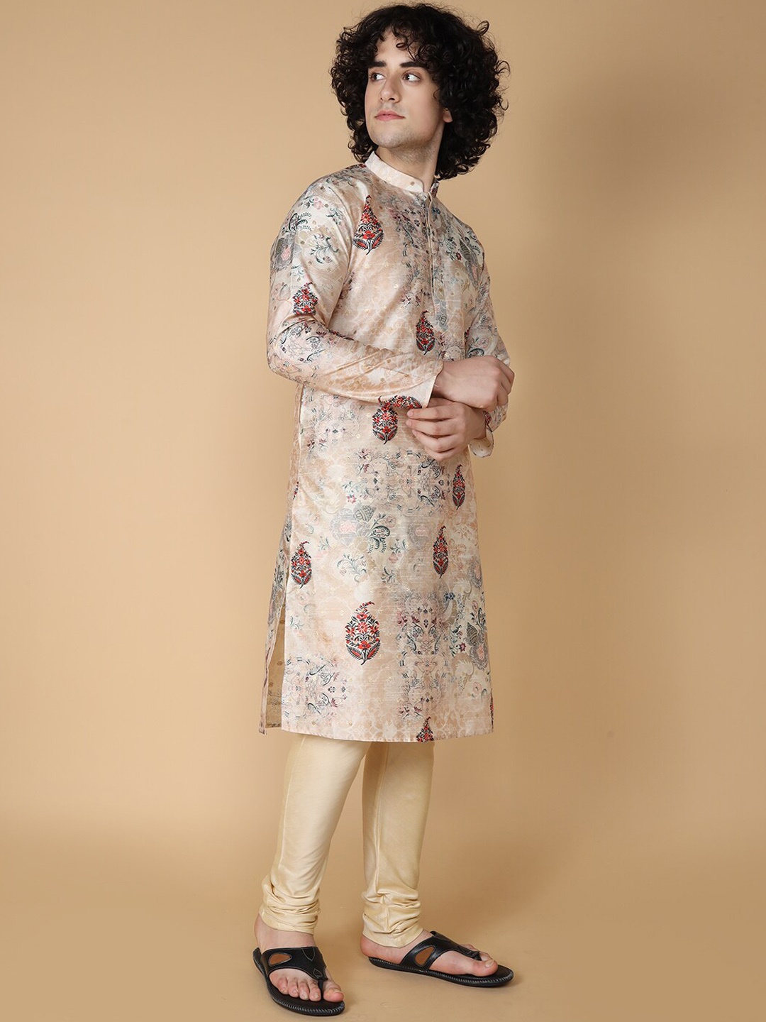 

NAMASKAR Men Gold-Toned Printed Regular Pure Silk Kurta with Churidar