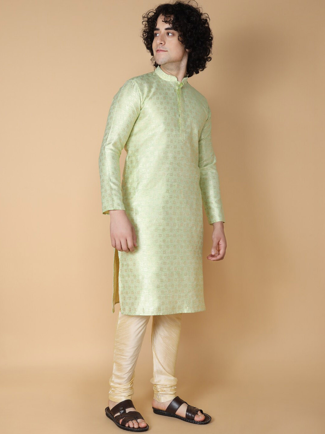 

NAMASKAR Men Green Regular Pure Silk Kurta with Churidar
