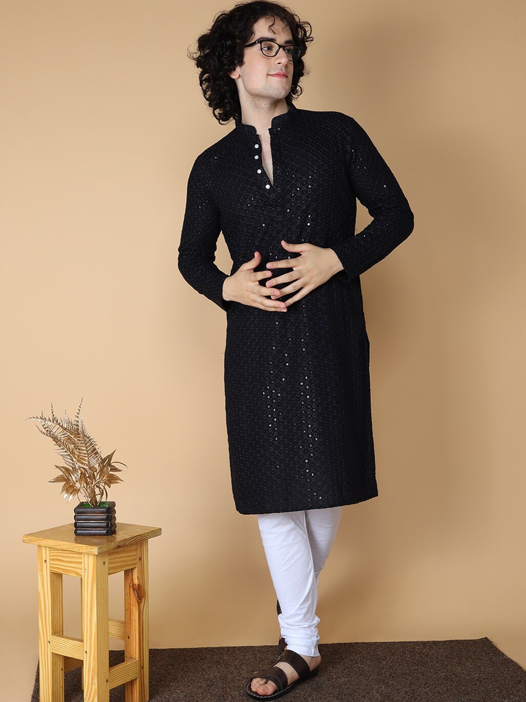 

NAMASKAR Men Regular Sequinned Chikankari Kurta with Churidar, Black