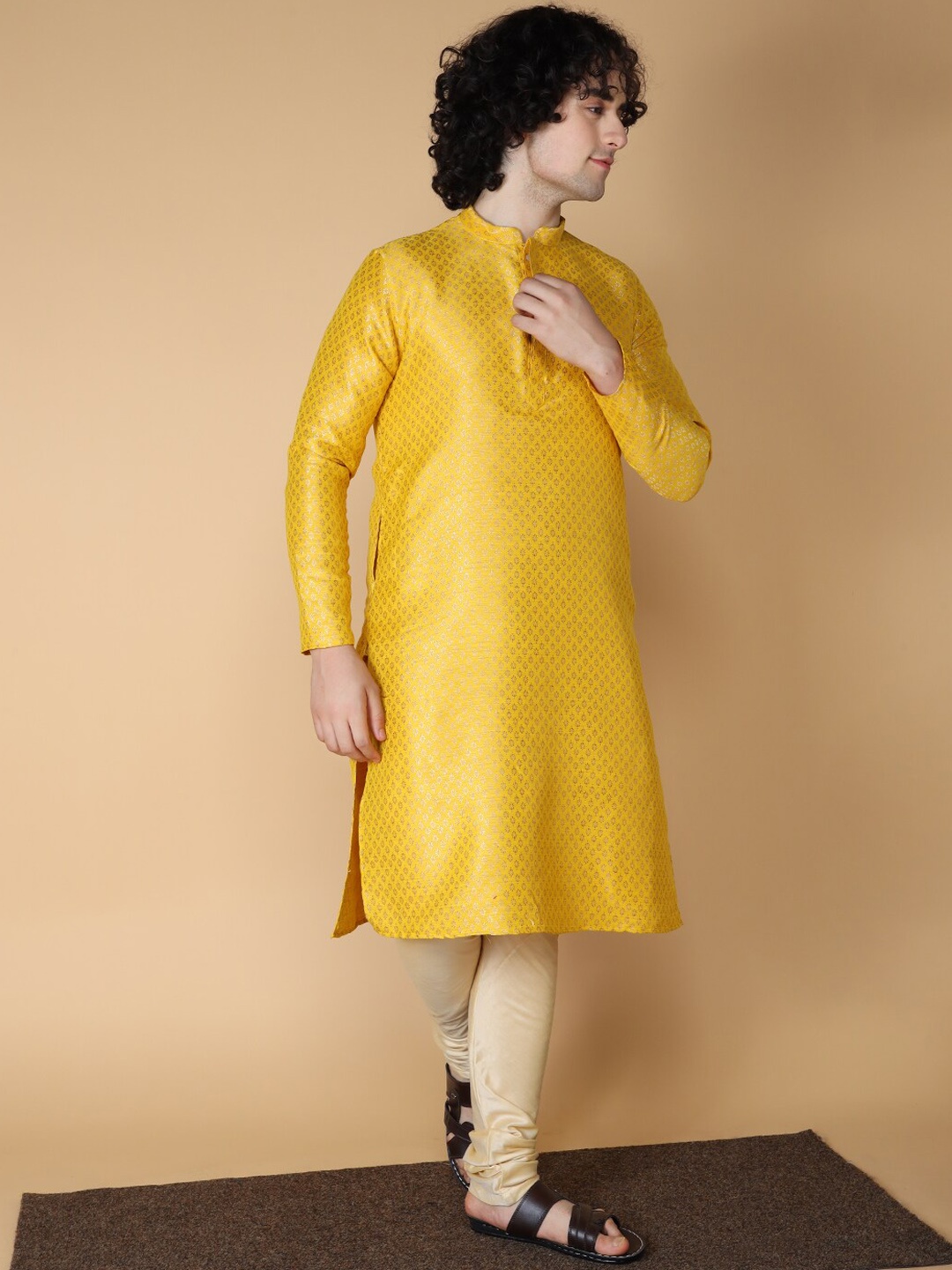 

NAMASKAR Men Yellow Regular Pure Silk Kurta with Churidar