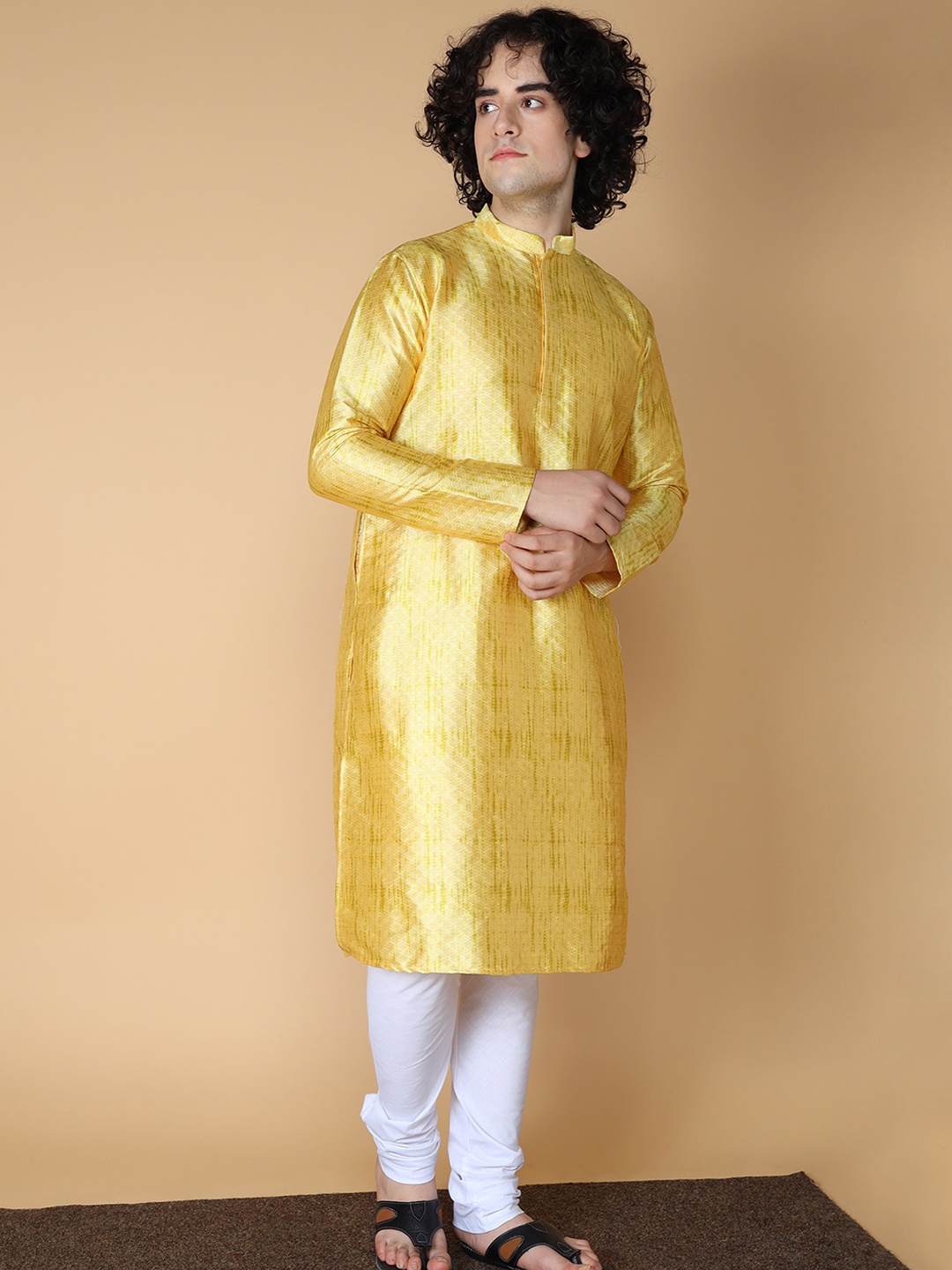 

NAMASKAR Men Yellow Regular Pure Silk Kurta with Churidar