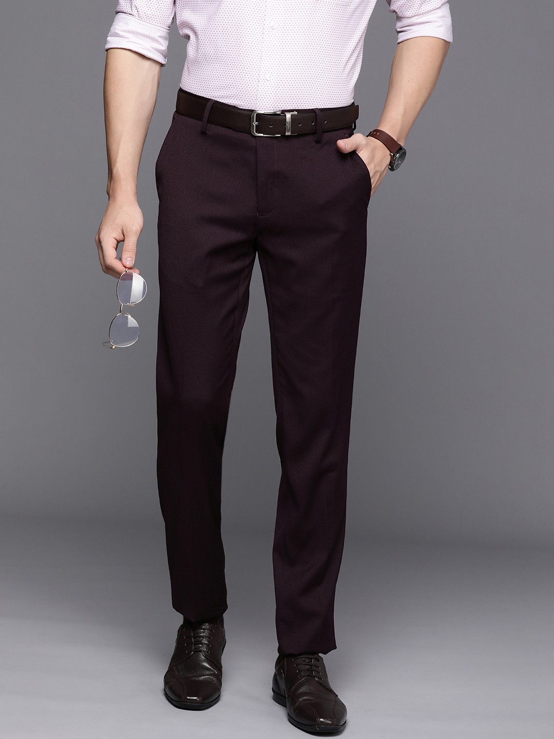 

Peter England Elite Men Textured Slim Fit Formal Trousers, Coffee brown