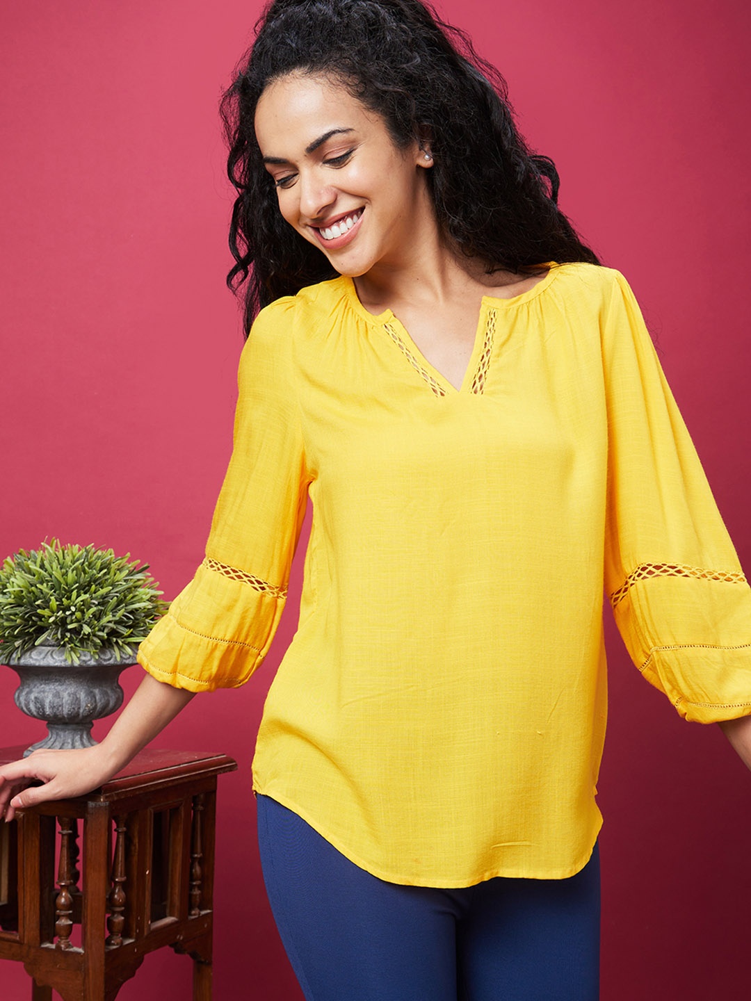 

Globus Women Puff Sleeves Formal Top, Yellow