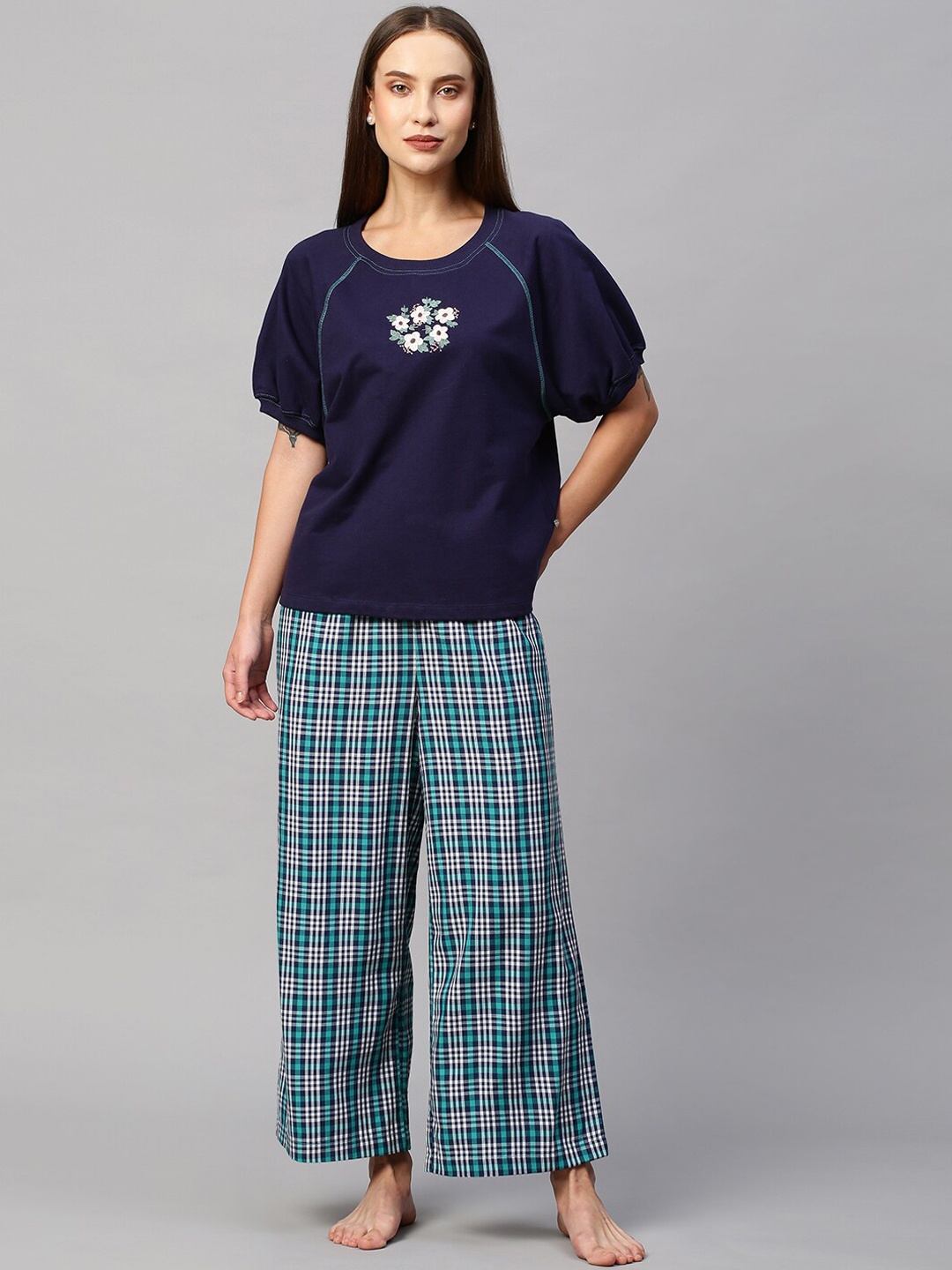 

Chemistry Women Embroidered T-shirt With Checked Pyjama, Navy blue