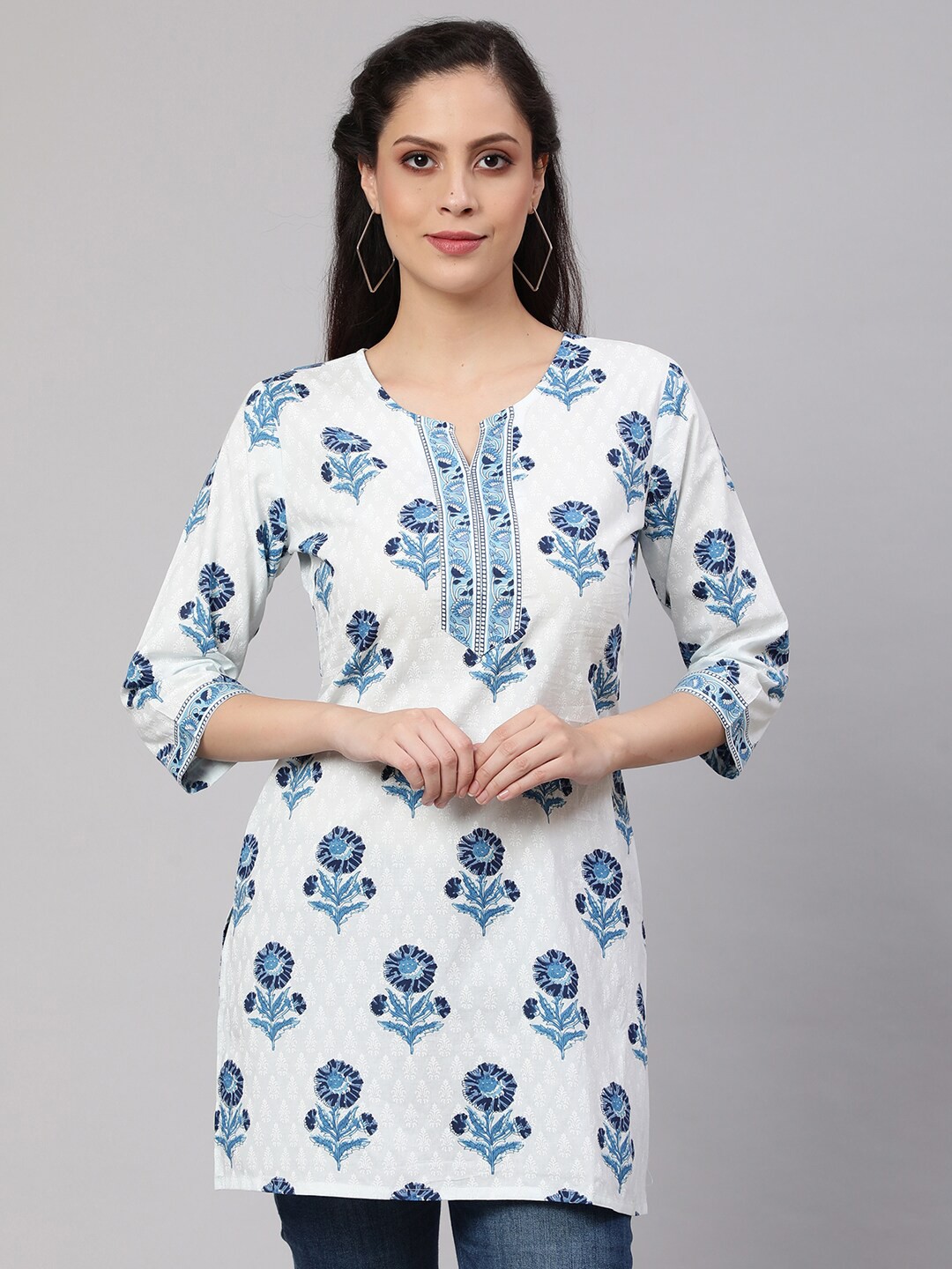 

Nayo Floral Printed Notched Neck Tunic, White