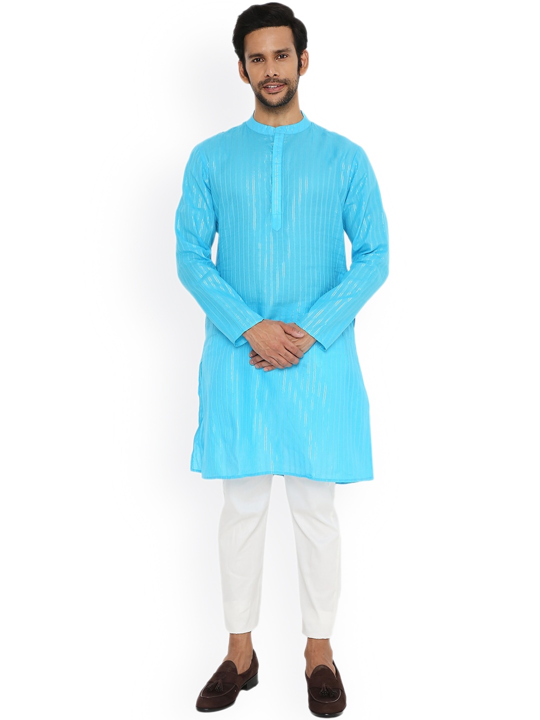 

Be Desi Men Blue Thread Work Kurta