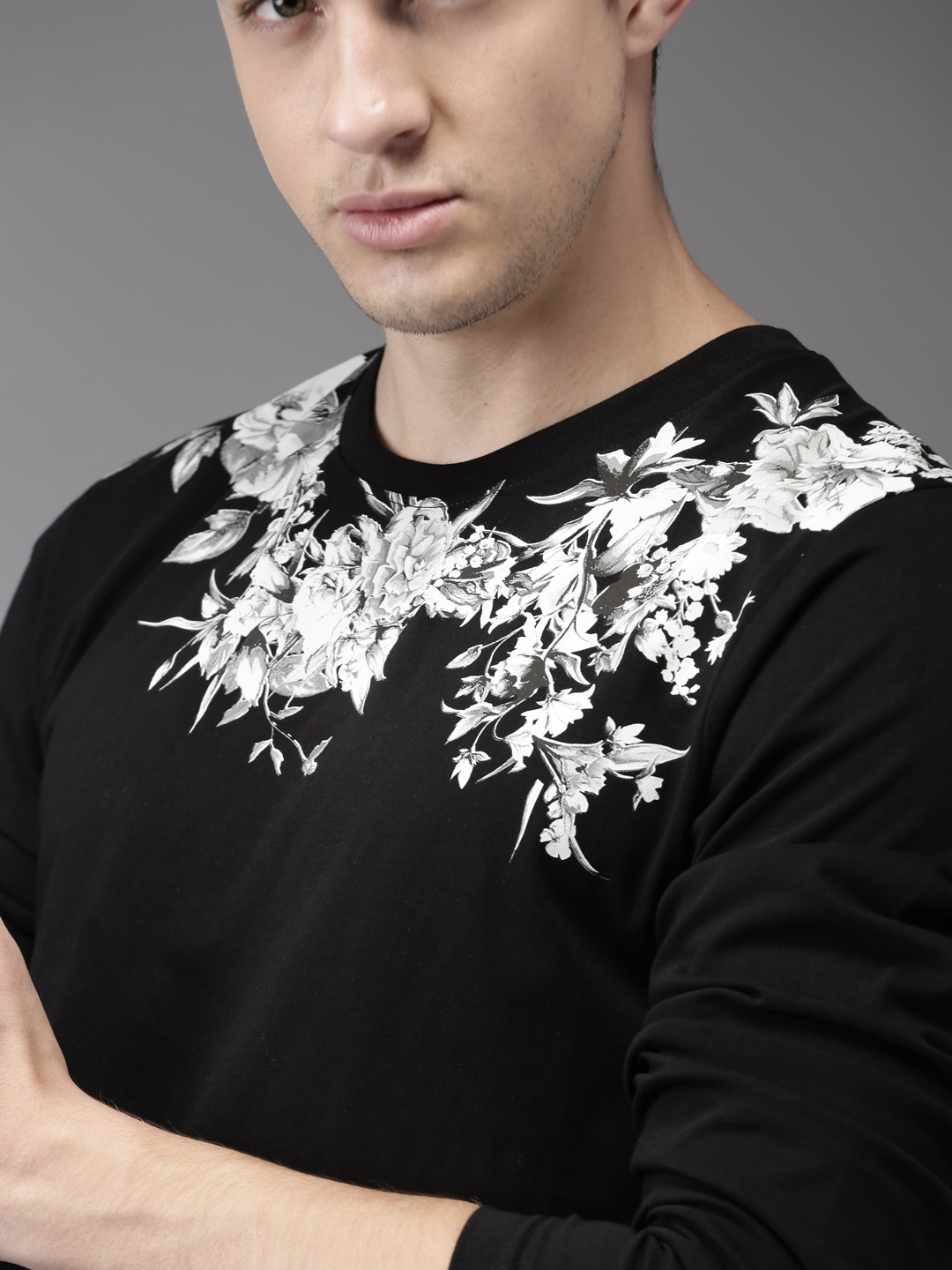 

Moda Rapido Men Black Printed Round Neck Pure Cotton T-shirt