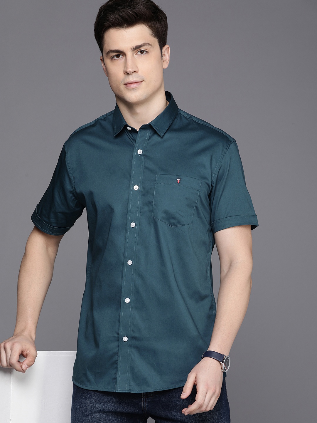 

Louis Philippe Jeans Men Slim Fit Opaque Casual Shirt, Blue