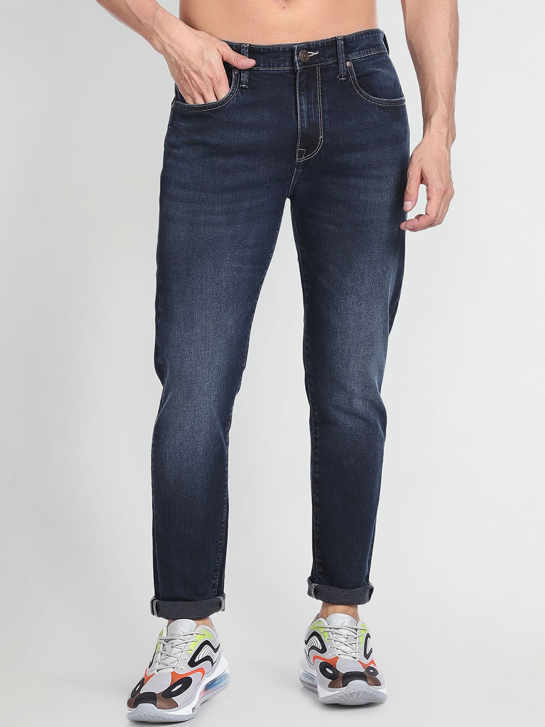 

Flying Machine Men Tapered Fit Light Fade Stretchable Jeans, Blue