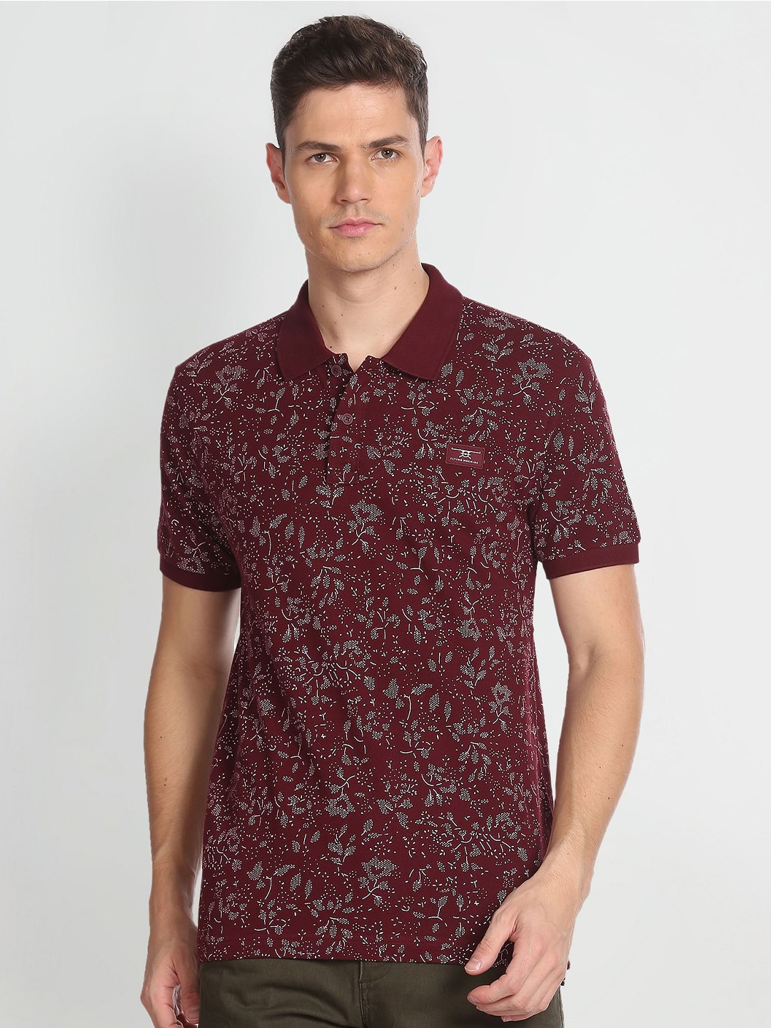 

Flying Machine Men Red Floral Printed Polo Collar Pockets Slim Fit T-shirt