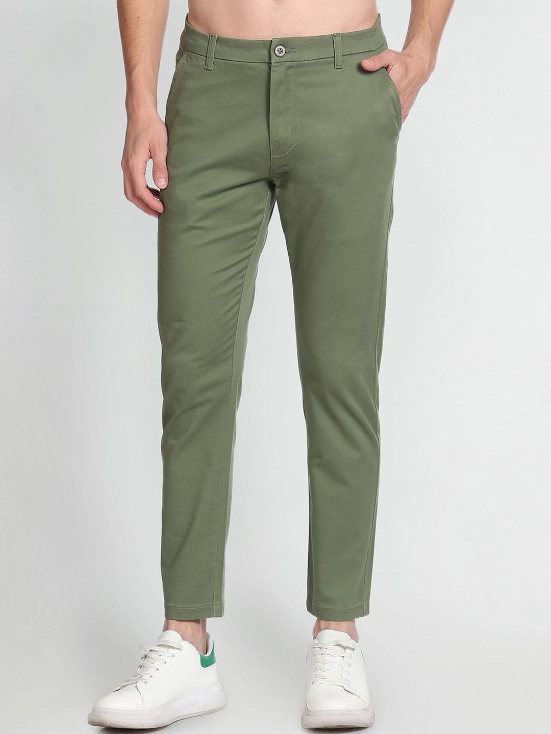 

Flying Machine Men Tapered Fit Mid-Rise Cotton Trousers, Green
