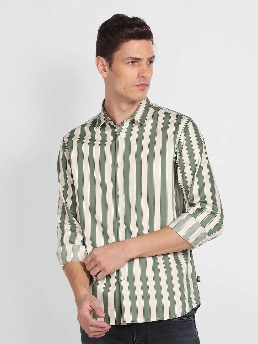 

Flying Machine Men Green Opaque Striped Casual Shirt
