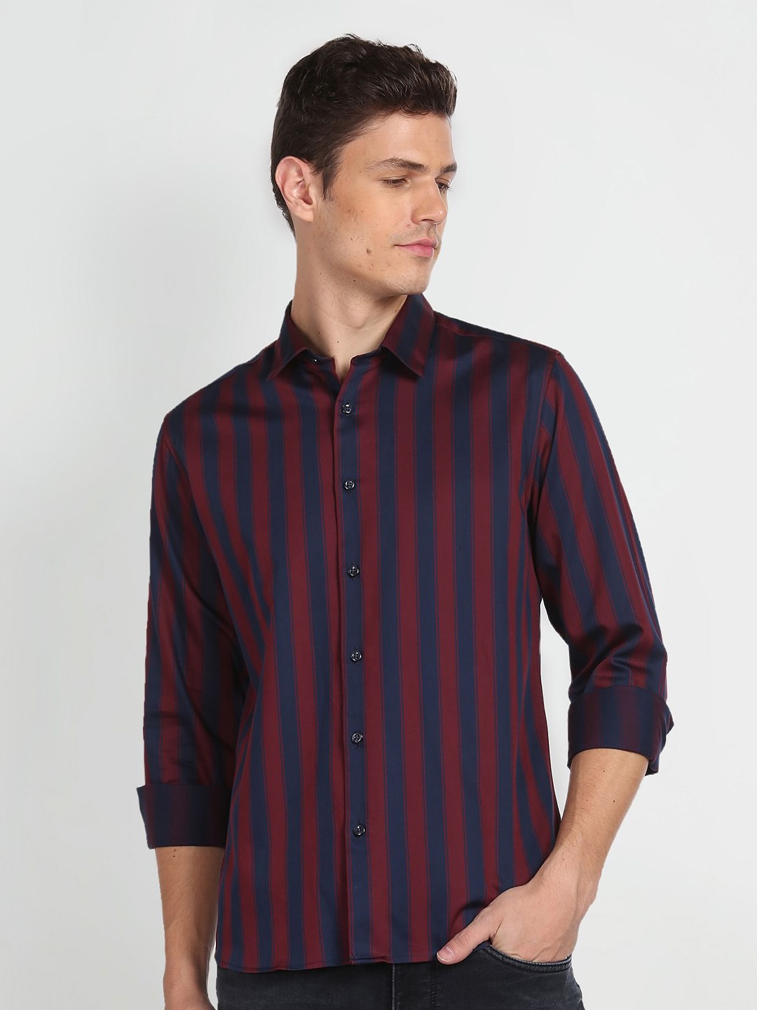 

Flying Machine Men Blue Opaque Striped Casual Shirt