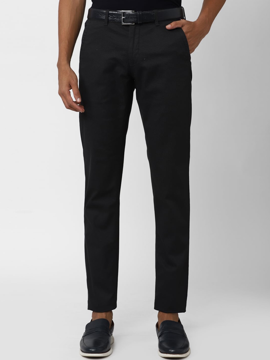 

Van Heusen Sport Men Slim Fit Trousers, Black