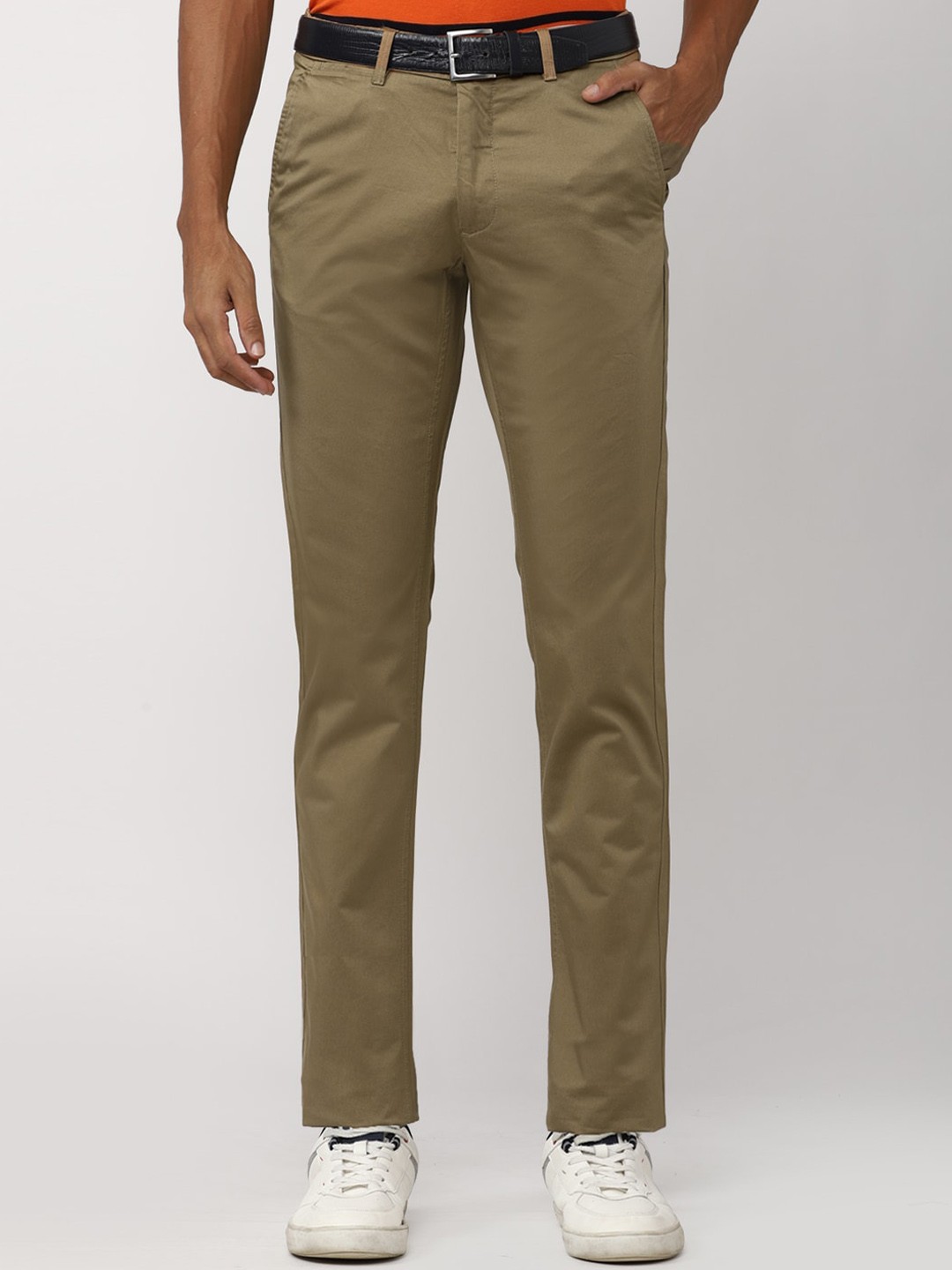 

Van Heusen Sport Men Slim Fit Pure Cotton Chinos Trousers, Khaki
