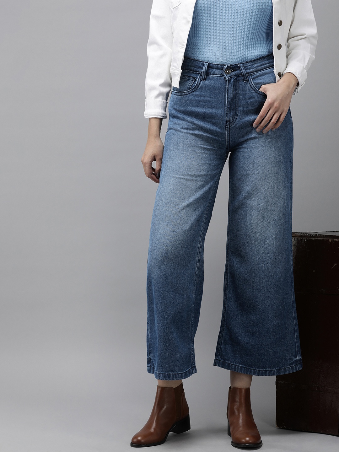 

Roadster Women Wide Leg High-Rise Light Fade Cotton Jeans, Blue