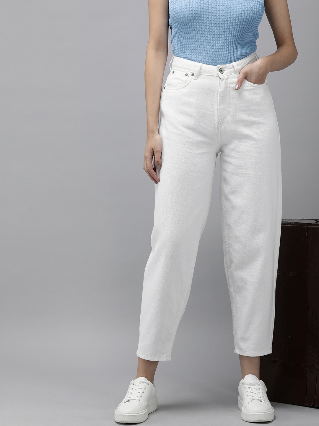 

Roadster Women High-Rise Cotton Cropped Jeans, White