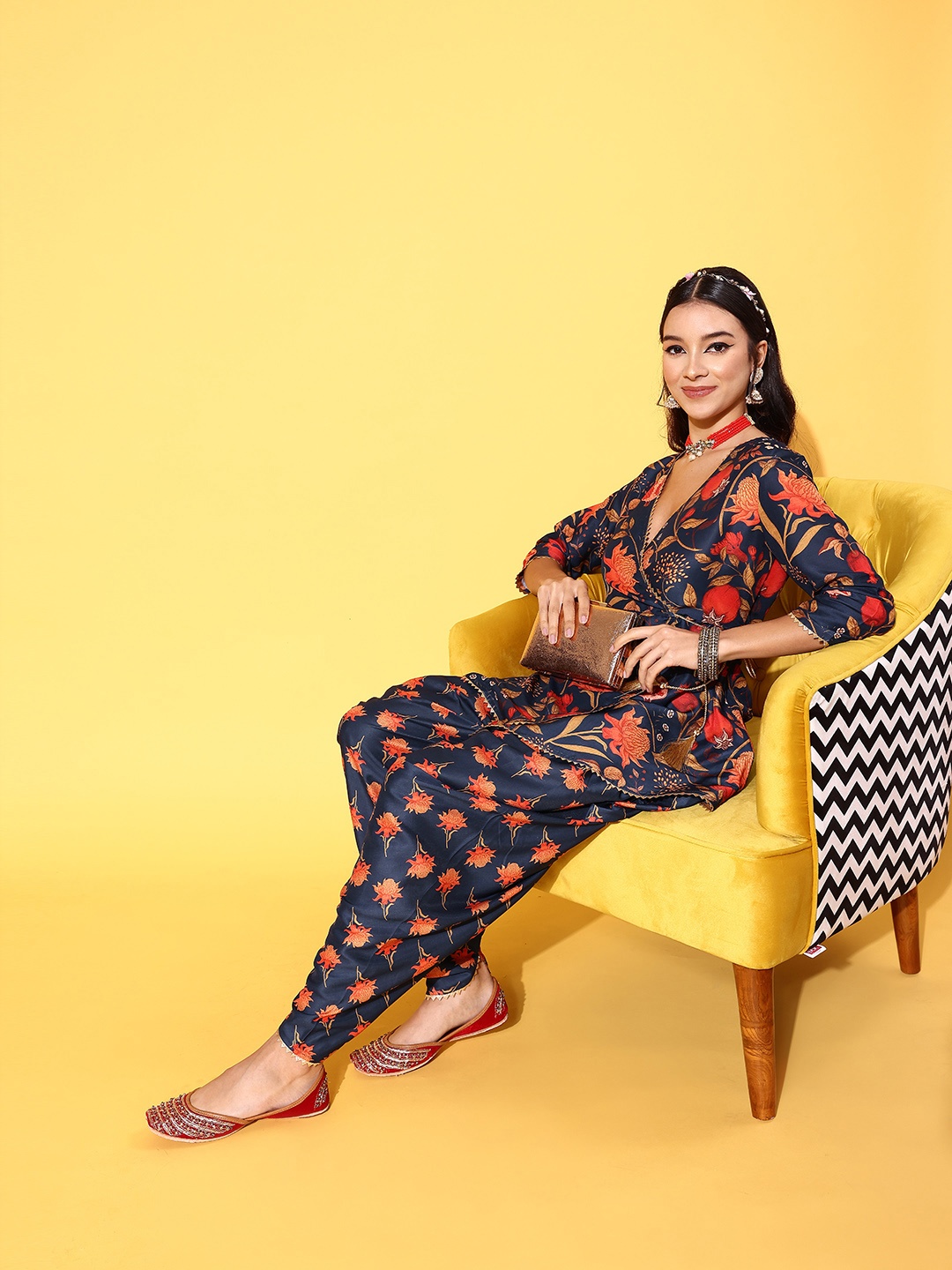 

Sangria Floral Tazgi Angrakha Gotta Patti Kurti with Dhoti Pants, Navy blue