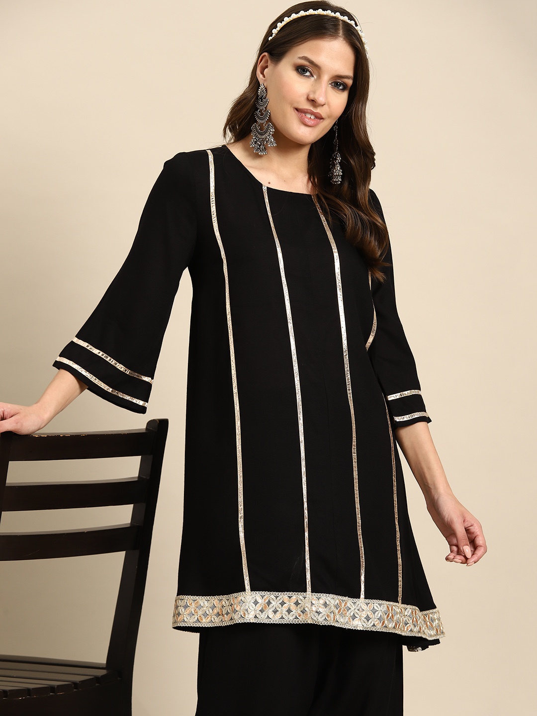 

Sangria Women Black Regular Gotta Patti Kurta with Salwar