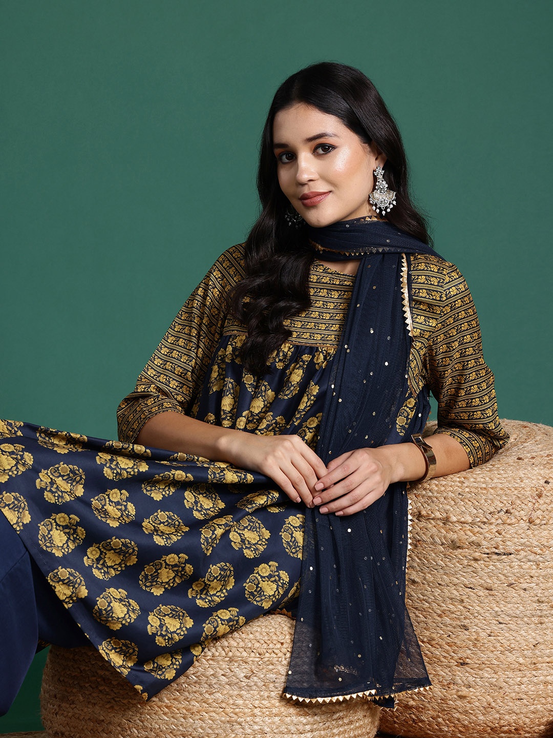 

Sangria Ethnic Motifs Printed Gotta Patti Detail Kurta Set With Dupatta, Navy blue