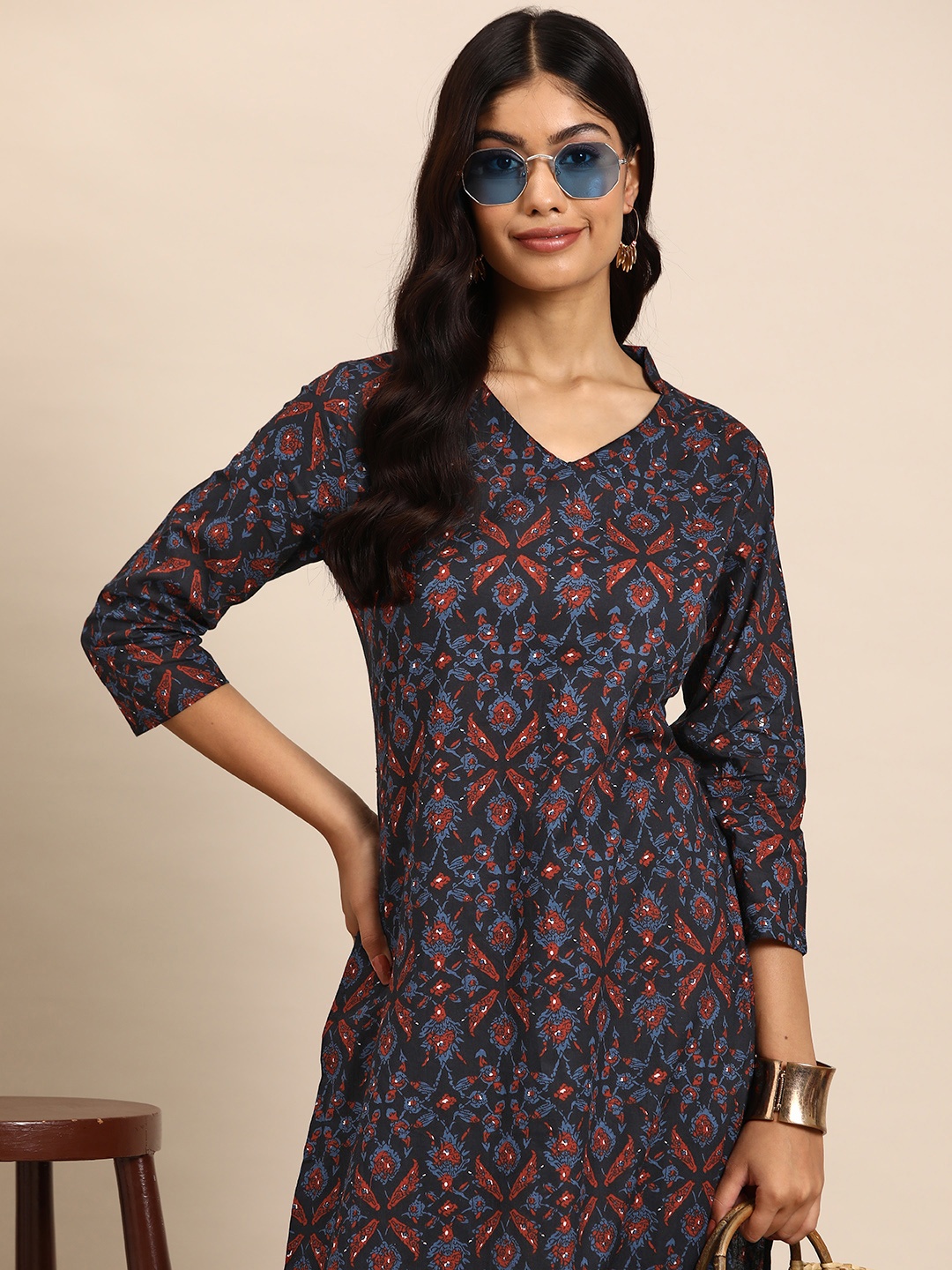 

Sangria Pure Cotton Ethnic Motifs Printed Kurta, Black