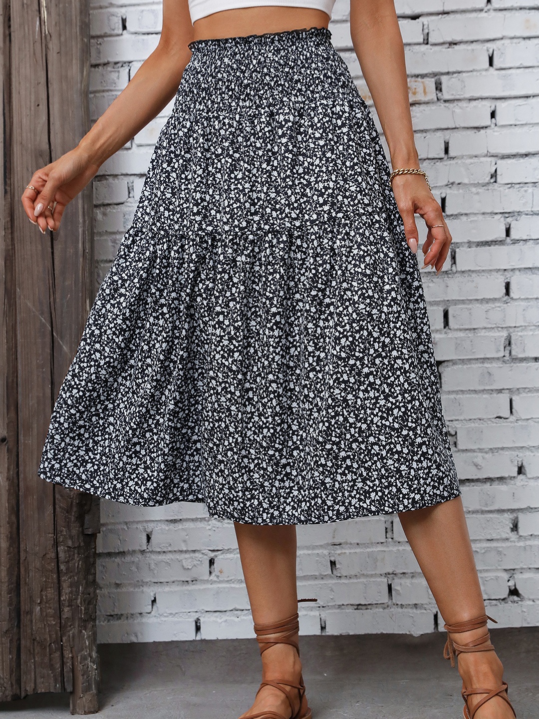 

BoStreet Floral Printed Flared Midi Skirt, Black