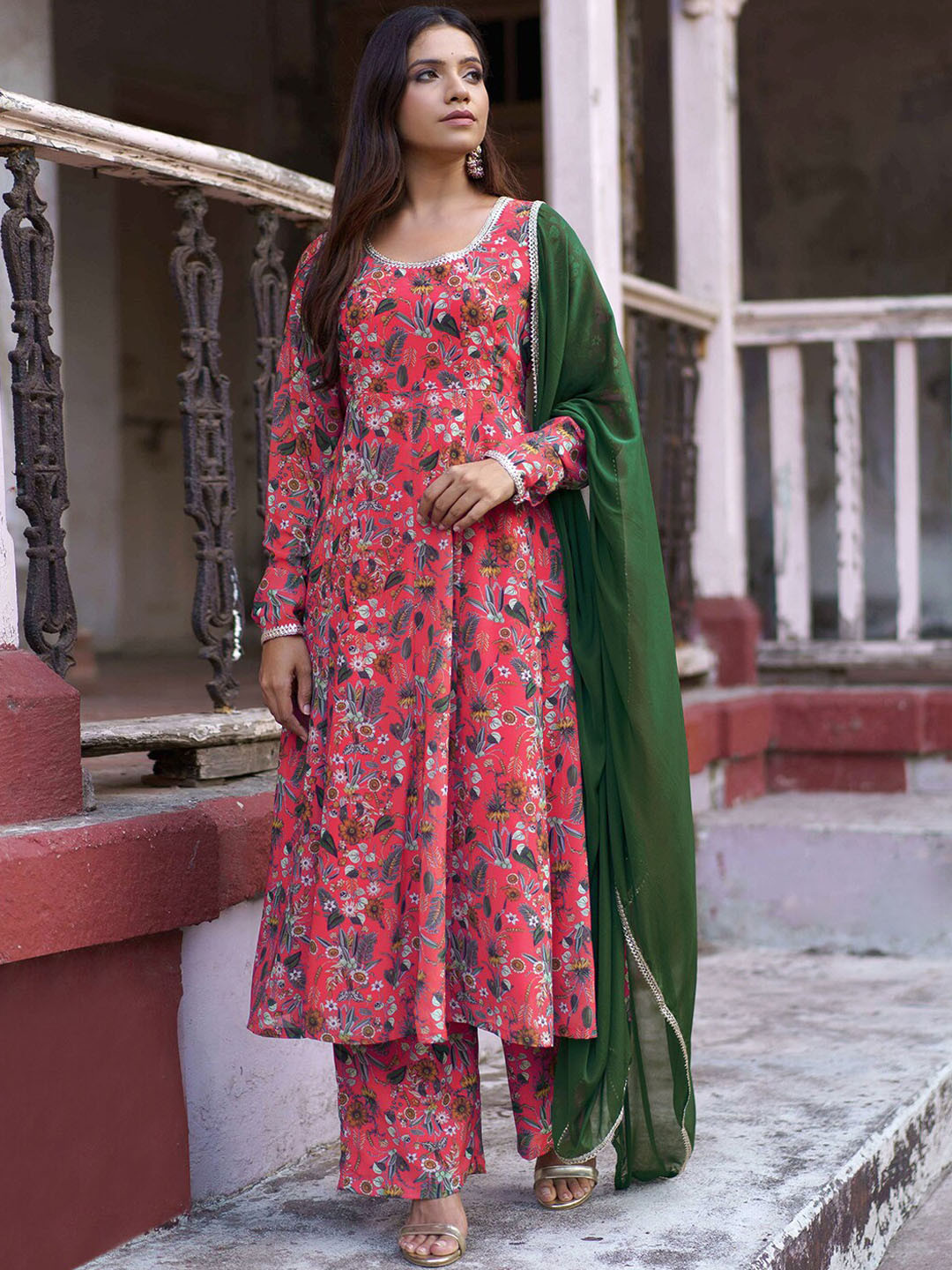 

Janasya Floral Printed Gotta Patti A-Line Kurta With Palazzos & Dupatta, Pink